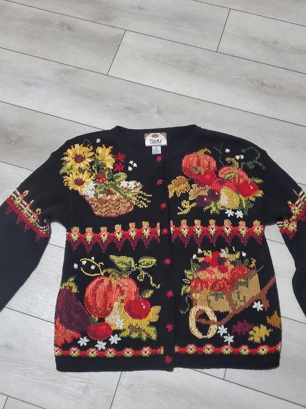 Vintage Tiara International Fall Harvest Embroidered Cardigan Sweater Sz M